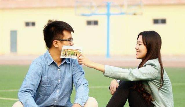 孩子早恋，家长可以从4个方面引导效果好